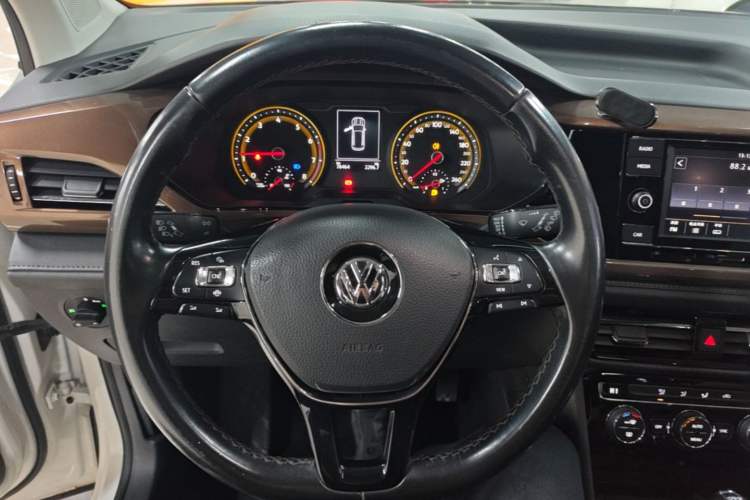 Used Volkswagen Tharu 2020 280TSI Two-Wheel Drive Comfort Edition China VI Standard Steering Wheel