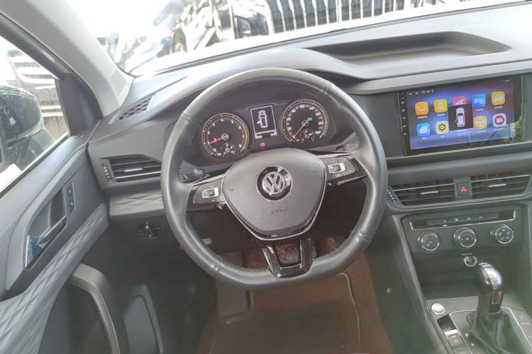 Used Volkswagen Tharu 2020 280TSI Two-Wheel Drive Trend Edition China VI Standard Steering Wheel
