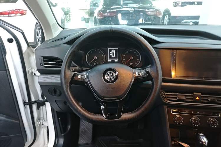 Used Volkswagen Tharu 2020 280TSI Two-Wheel Drive Trend Edition China VI Standard Steering Wheel