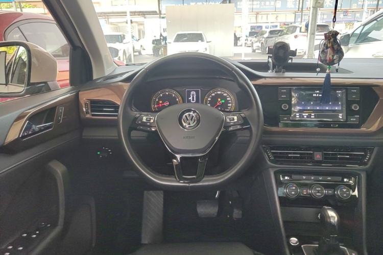 Used Volkswagen Tharu 2020 280TSI Two-Wheel Drive Comfort Edition China VI Standard Steering Wheel