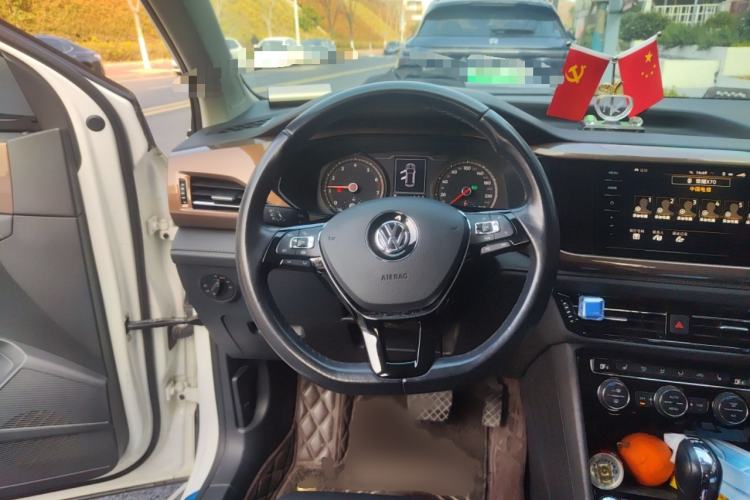Used Volkswagen Tharu 2020 280TSI Two-Wheel Drive Luxury Plus Version China VI Standard Steering Wheel