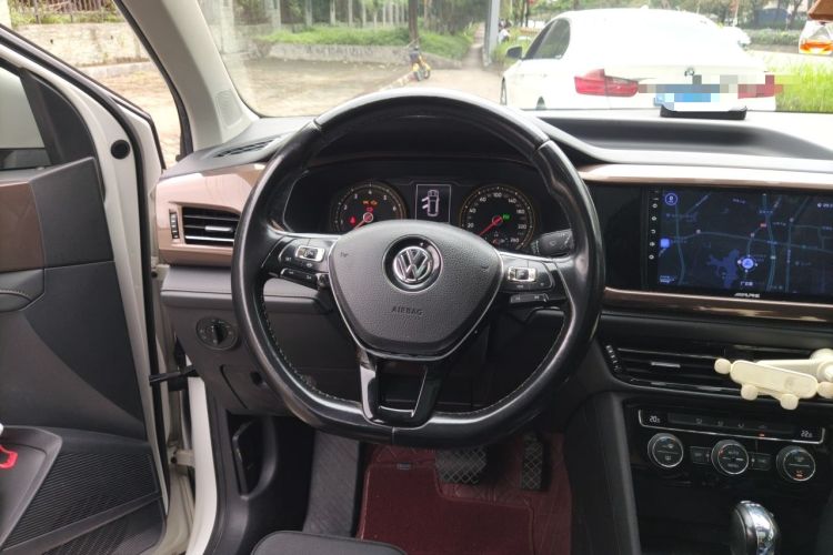Used Volkswagen Tharu 2020 280TSI Two-Wheel Drive Comfort Edition China VI Standard Steering Wheel