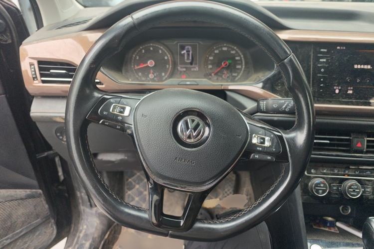 Used Volkswagen Tharu 2020 280TSI Two-Wheel Drive Luxury Plus Version China VI Standard Steering Wheel