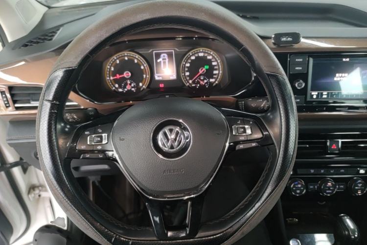 Used Volkswagen Tharu 2020 280TSI Two-Wheel Drive Comfort Edition China VI Standard Steering Wheel