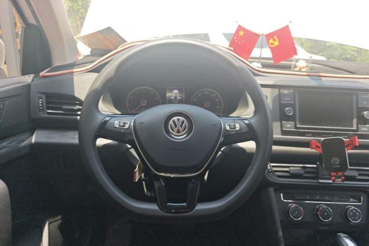 Used Volkswagen Tharu 2020 280TSI Two-Wheel Drive Trend Edition China VI Standard Steering Wheel