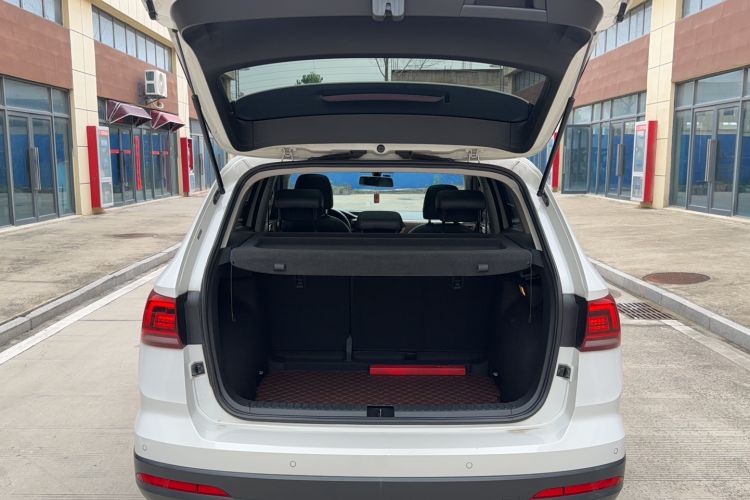 Used Volkswagen Tharu 2020 280TSI Two-Wheel Drive Luxury Edition China VI Standard Trunk