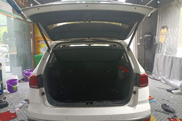 Used Volkswagen Tharu 2020 280TSI Two-Wheel Drive Comfort Edition China VI Standard Trunk