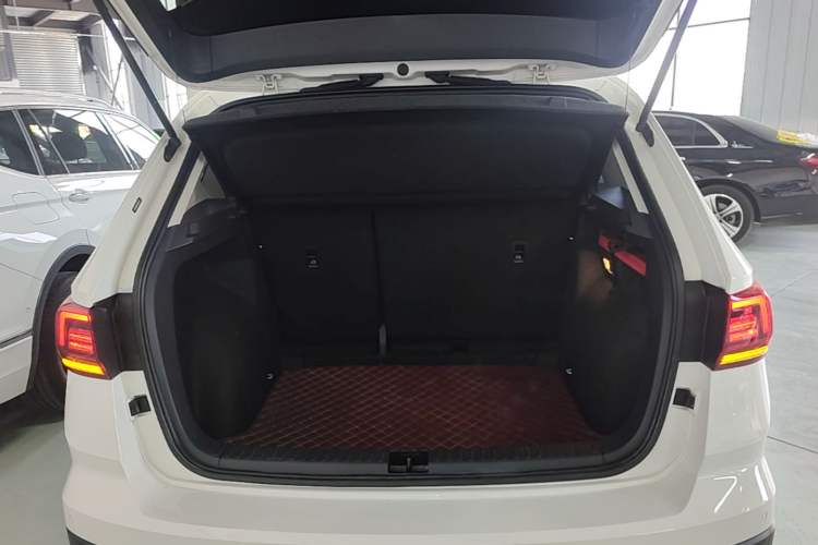 Used Volkswagen Tharu 2020 280TSI Two-Wheel Drive Trend Edition China VI Standard Trunk