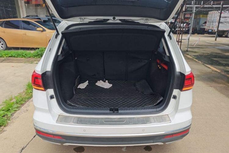 Used Volkswagen Tharu 2020 Revised Version 330TSI Four-Wheel Drive Flagship Edition China VI Trunk