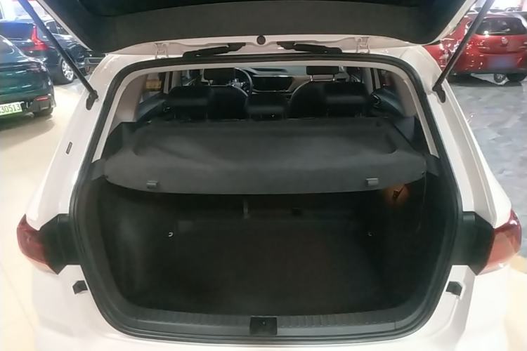 Used Volkswagen Tharu 2020 280TSI Two-Wheel Drive Luxury Plus Version China VI Standard Trunk