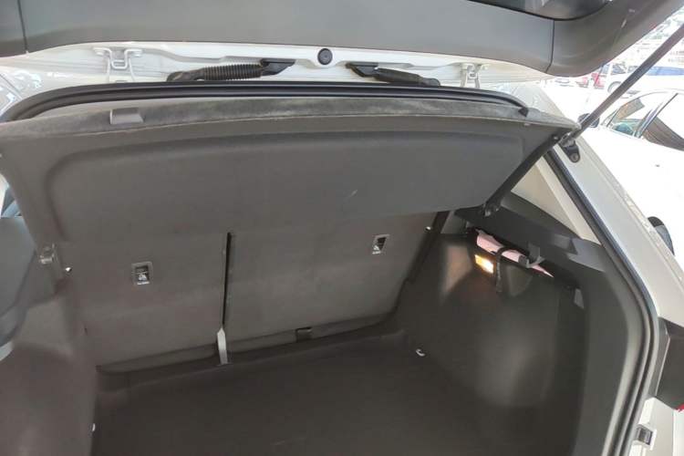 Used Volkswagen Tharu 2020 280TSI Two-Wheel Drive Comfort Edition China VI Standard Trunk