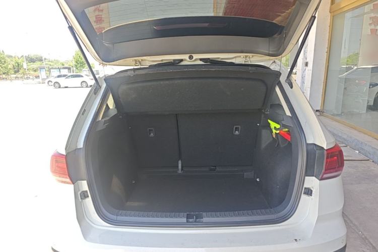 Used Volkswagen Tharu 2020 280TSI Two-Wheel Drive Comfort Edition China VI Standard Trunk