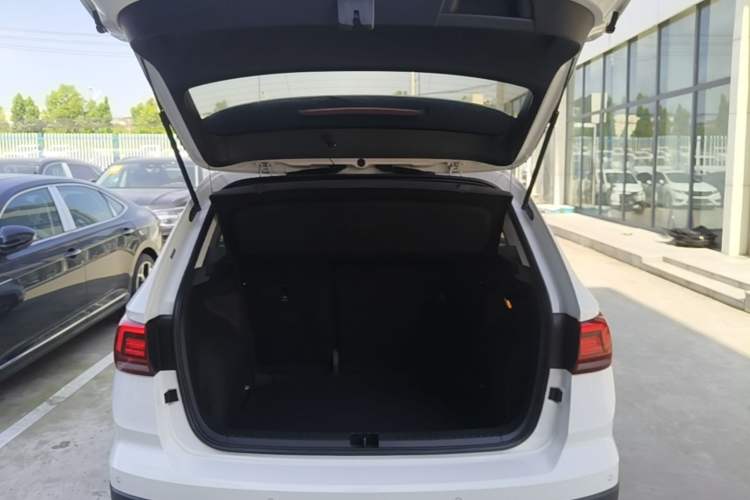 Used Volkswagen Tharu 2020 280TSI Two-Wheel Drive Comfort Edition China VI Standard Trunk
