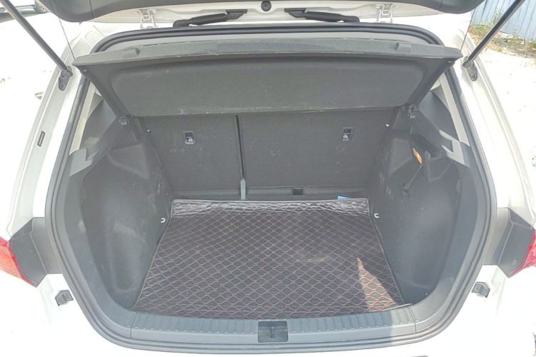 Used Volkswagen Tharu 2020 280TSI Two-Wheel Drive Luxury Plus Version China VI Standard Trunk