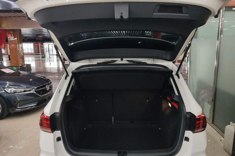 Used Volkswagen Tharu 2020 280TSI Two-Wheel Drive Comfort Edition China VI Standard Trunk