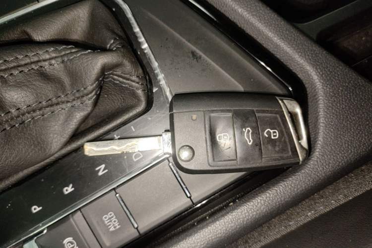 Used Volkswagen Tharu 2020 280TSI Two-Wheel Drive Comfort Edition China VI Standard Vehicle Key