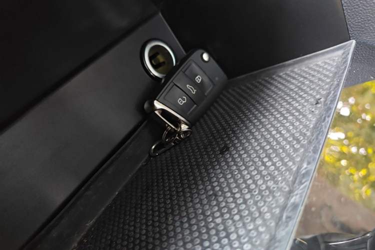 Used Volkswagen Tharu 2020 280TSI Two-Wheel-Drive Flagship Version China VI Vehicle Key