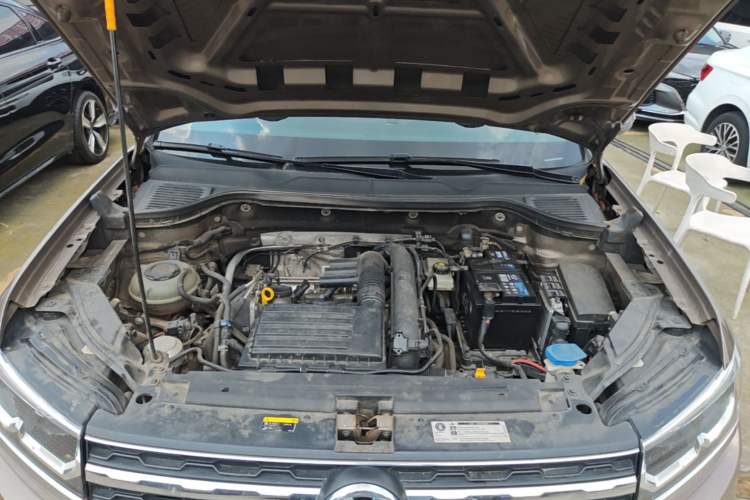 Used Volkswagen Tharu 2020 280TSI Two-Wheel Drive Luxury Edition China VI Standard Engine Bay