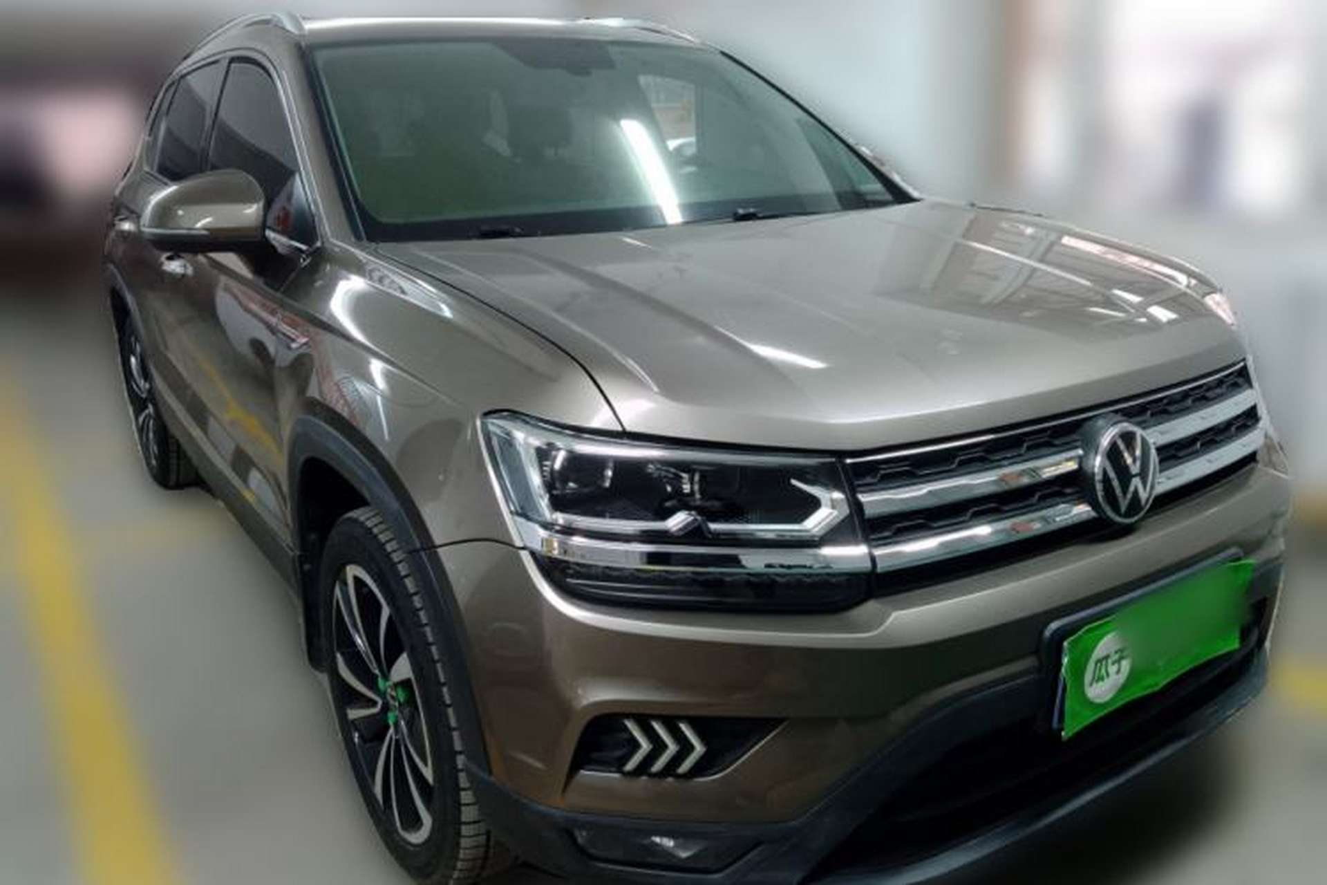 Used Volkswagen Tharu 2020 280TSI Two-Wheel Drive Luxury Edition China VI Standard Front Right 45 Deg