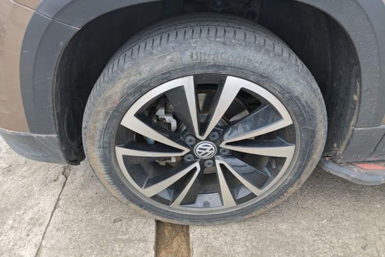 Used Volkswagen Tharu 2020 280TSI Two-Wheel Drive Luxury Edition China VI Standard Left Front Wheel Hub