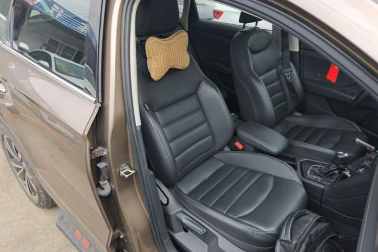 Used Volkswagen Tharu 2020 280TSI Two-Wheel Drive Luxury Edition China VI Standard Right Front Seat