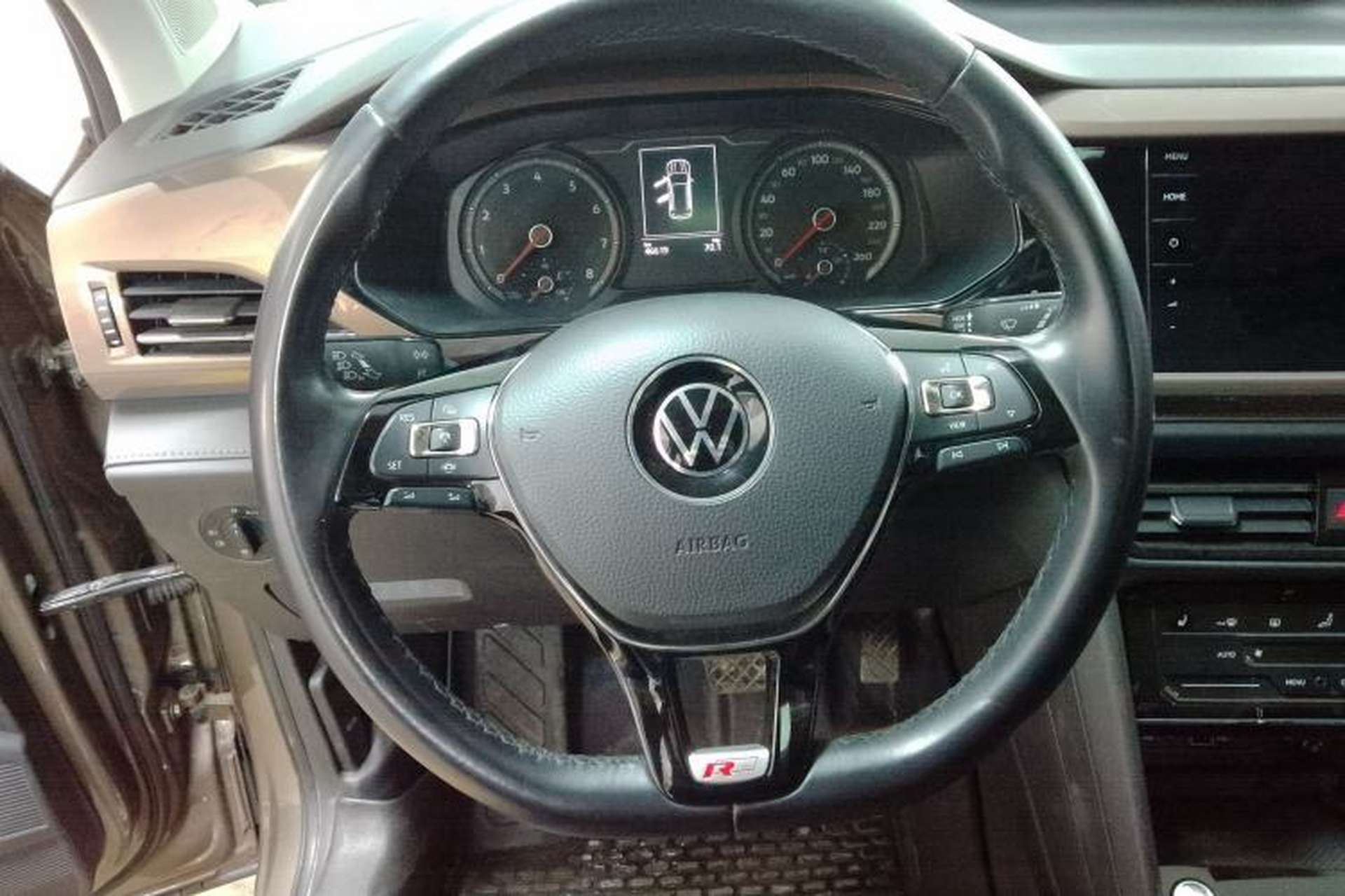 Used Volkswagen Tharu 2020 280TSI Two-Wheel Drive Luxury Edition China VI Standard Steering Wheel