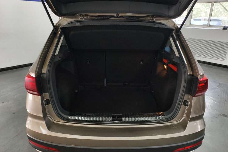 Used Volkswagen Tharu 2020 280TSI Two-Wheel Drive Luxury Edition China VI Standard Trunk