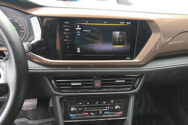 Used Volkswagen Tharu 2021 280TSI Two-Wheel Drive Comfort Edition Audio And AC Panel