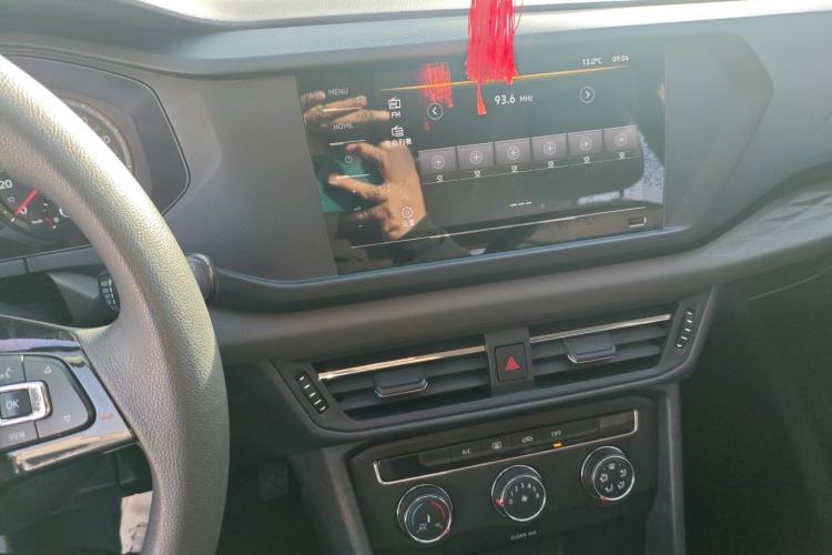 Used Volkswagen Tharu 2021 280TSI Two-Wheel Drive Trend Edition Audio And AC Panel