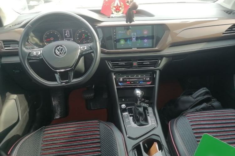 Used Volkswagen Tharu 2021 280TSI Two-Wheel Drive Comfort Edition Center Console