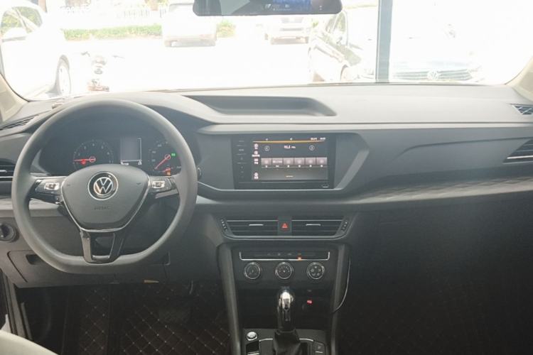Used Volkswagen Tharu 2021 280TSI Two-Wheel Drive Trend Edition Center Console