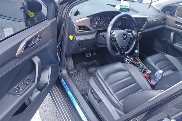 Used Volkswagen Tharu 2021 280TSI Two-Wheel-Drive Luxury Plus Edition Driver Seat