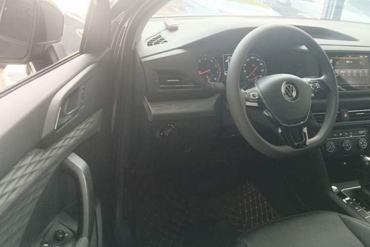 Used Volkswagen Tharu 2021 280TSI Two-Wheel Drive Trend Edition Driver Seat