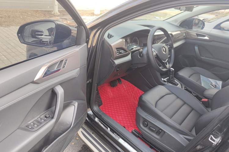 Used Volkswagen Tharu 2021 280TSI Two-Wheel-Drive Luxury Plus Edition Driver Seat