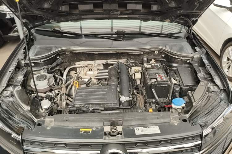 Used Volkswagen Tharu 2021 280TSI Two-Wheel Drive Trend Edition Engine Bay