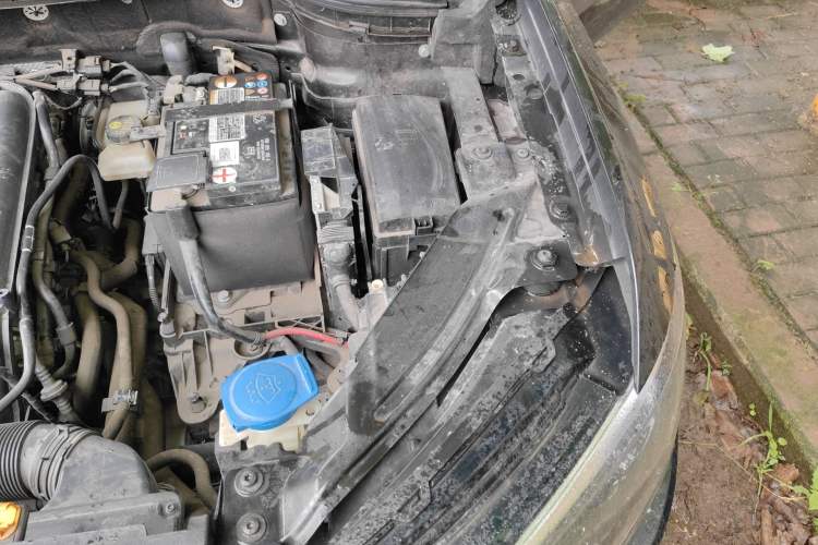 Used Volkswagen Tharu 2021 280TSI Two-Wheel Drive Comfort Edition Engine Bay Left