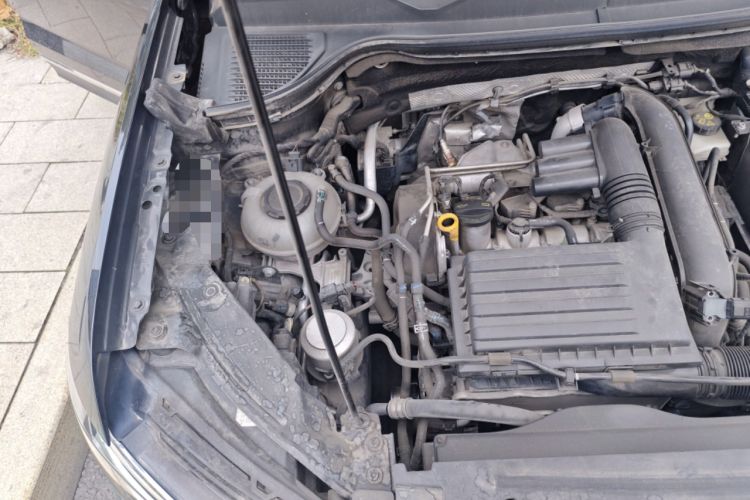 Used Volkswagen Tharu 2021 280TSI Two-Wheel-Drive Luxury Plus Edition Engine Bay Right