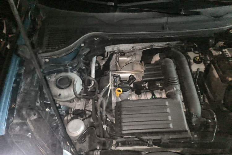 Used Volkswagen Tharu 2021 280TSI Two-Wheel-Drive Luxury Plus Edition Engine Bay Right