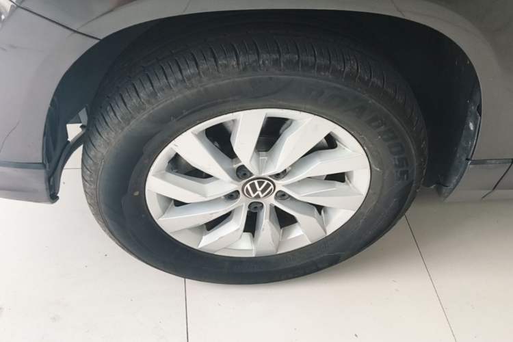 Used Volkswagen Tharu 2021 280TSI Two-Wheel Drive Trend Edition Exterior 4