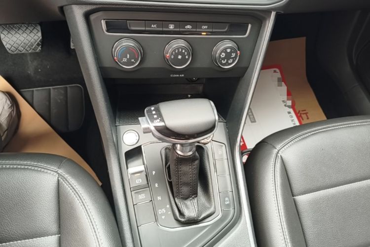 Used Volkswagen Tharu 2021 280TSI Two-Wheel Drive Trend Edition Gear Lever