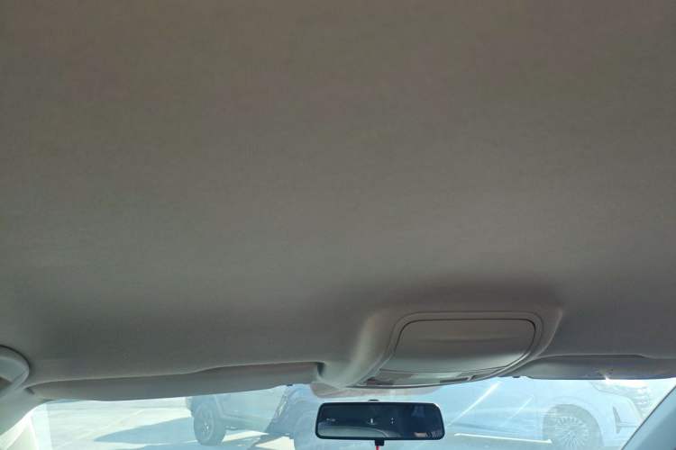 Used Volkswagen Tharu 2021 280TSI Two-Wheel Drive Trend Edition Headliner