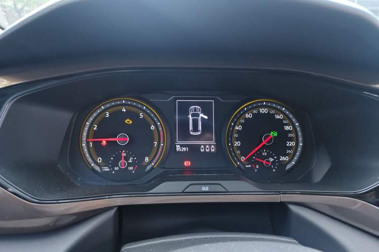 Used Volkswagen Tharu 2021 280TSI Two-Wheel-Drive Luxury Plus Edition Instrument Cluster