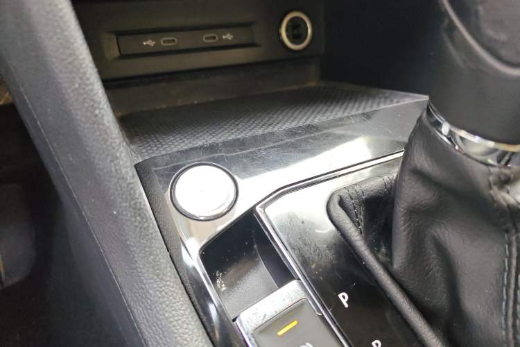 Used Volkswagen Tharu 2021 280TSI Two-Wheel-Drive Luxury Plus Edition Interior 1