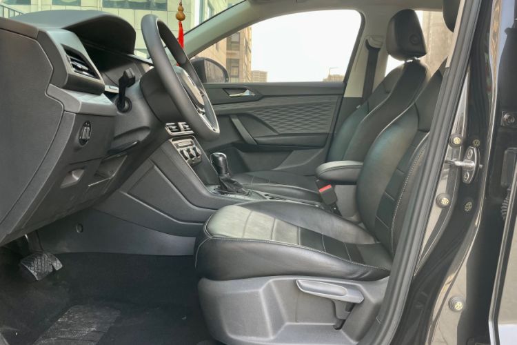 Used Volkswagen Tharu 2021 280TSI Two-Wheel Drive Trend Edition Interior 3
