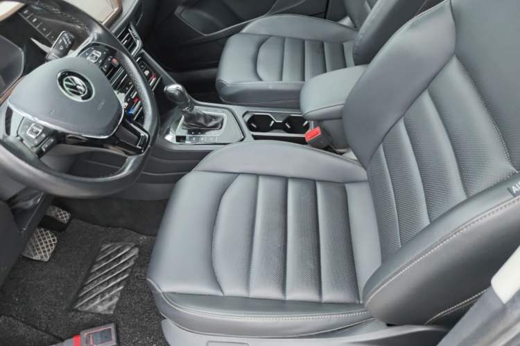 Used Volkswagen Tharu 2021 280TSI Two-Wheel-Drive Luxury Plus Edition Left Front Seat