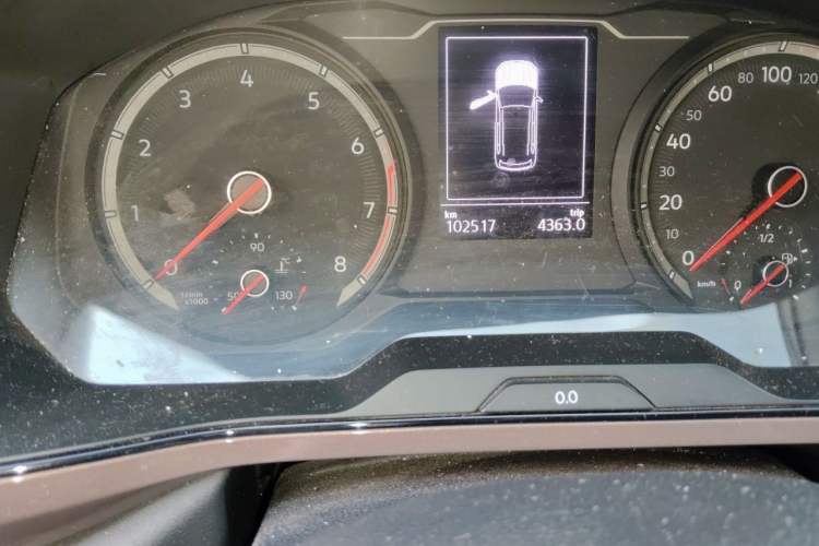 Used Volkswagen Tharu 2021 280TSI Two-Wheel Drive Comfort Edition Odometer Close Up