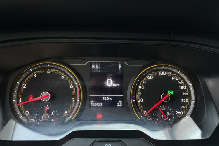 Used Volkswagen Tharu 2021 280TSI Two-Wheel Drive Trend Edition Odometer Close Up