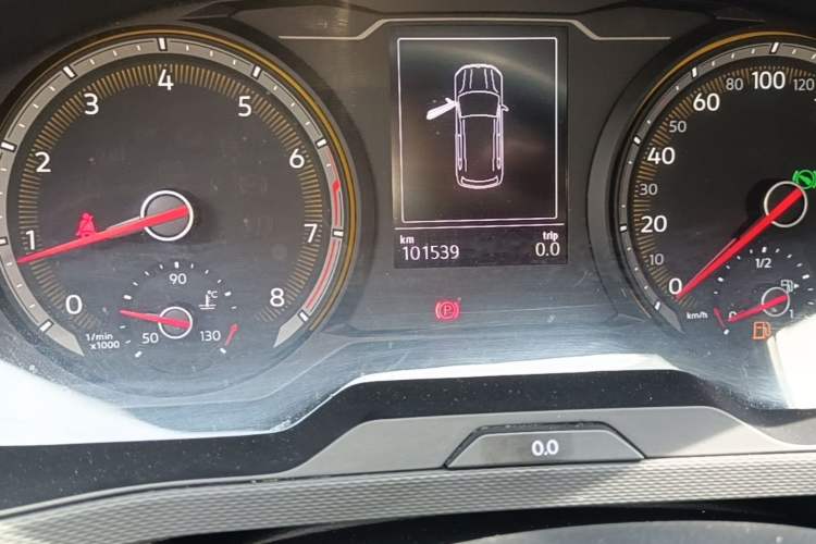 Used Volkswagen Tharu 2021 280TSI Two-Wheel Drive Trend Edition Odometer Close Up