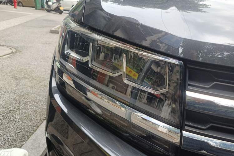 Used Volkswagen Tharu 2021 280TSI Two-Wheel Drive Comfort Edition Right Front Headlight