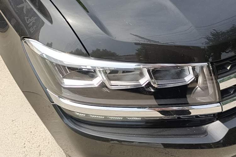 Used Volkswagen Tharu 2021 280TSI Two-Wheel Drive Trend Edition Right Front Headlight